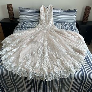 Madison James 420 (MJ 420) Wedding Dress
